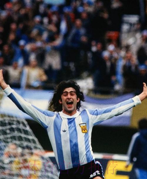 一战成名!阿根廷前锋战皇马上演大四喜 76年第一人 一战成名!阿根廷前锋战皇马上演大四喜 76年第一人